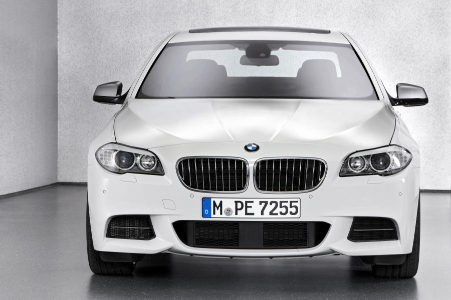  BMW M550d xDrive 2012 года  (фото 158 из 175)